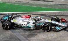 开云体育中国官网-红牛二队绝杀雷诺车队，汉密尔顿扛起全队的简单介绍