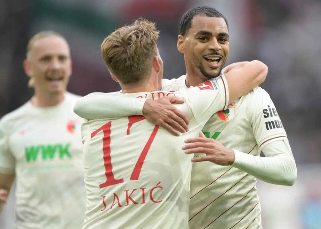 德国球队多特蒙德遭遇意大利球队逆转败局