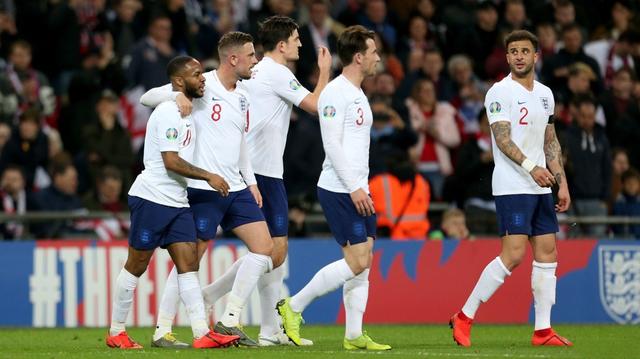 包含意大利大破南非，晋级欧预赛八强的词条