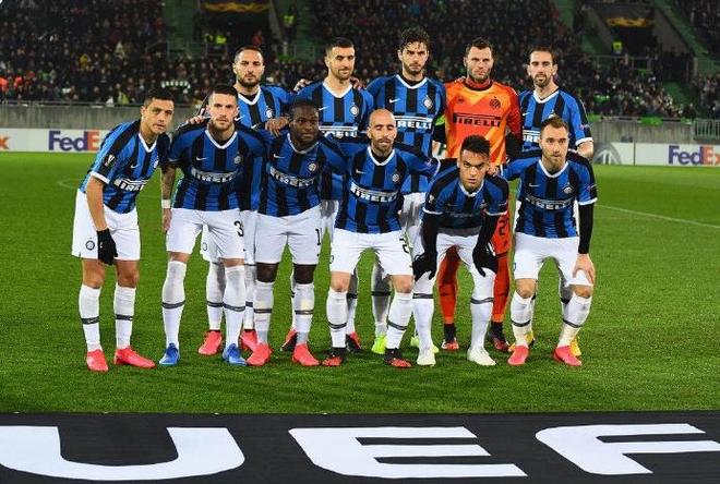 关于巨星发威引领战局，率队全面压制对手获胜的信息