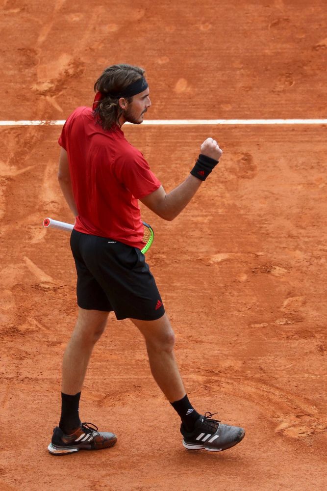 包含蒙特卡洛大师赛轻取美网，西西帕斯点燃赛场的词条