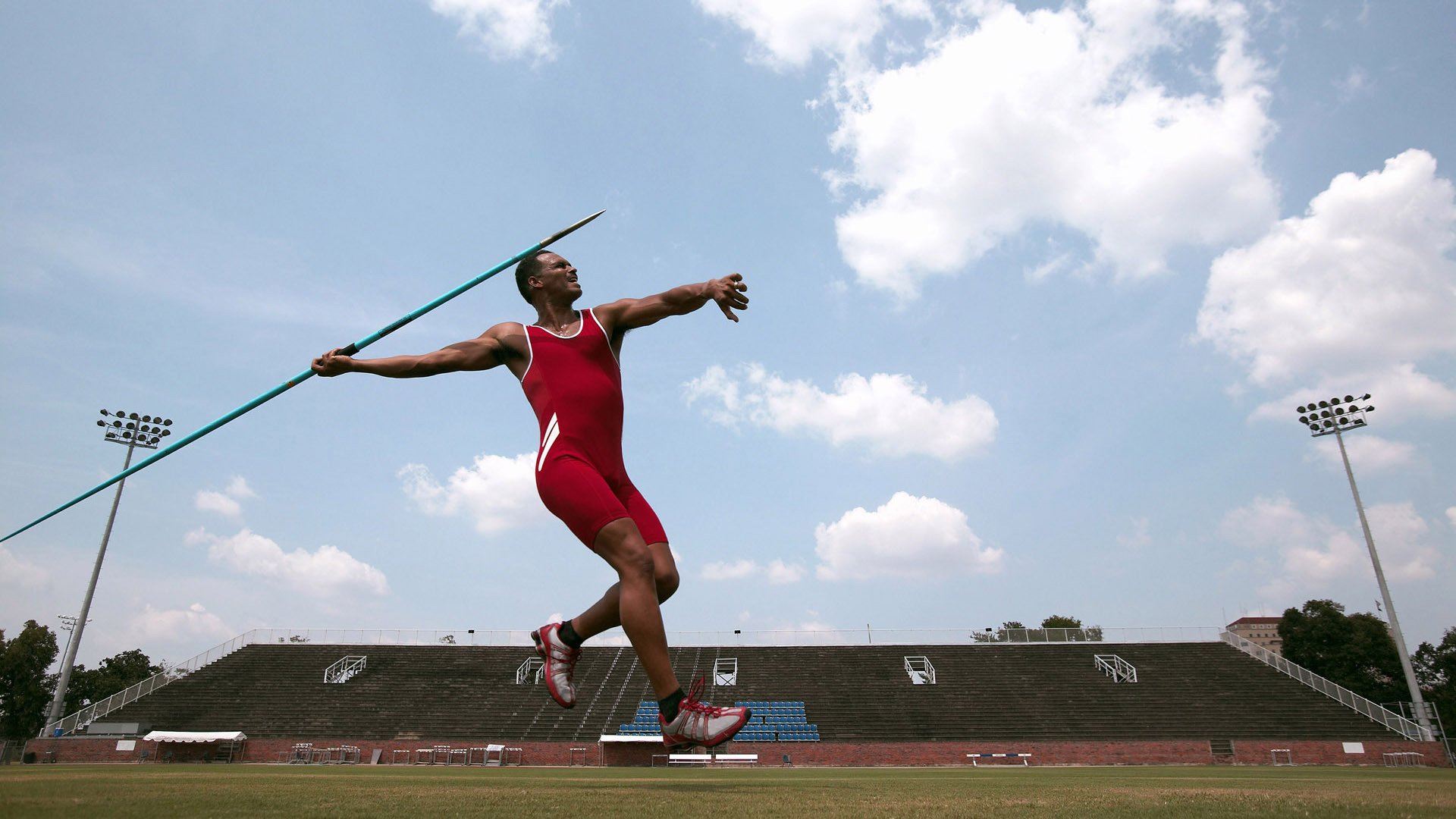 布伦森独木难支？吉林队鏖战深圳队，火热状态难掩团队短板