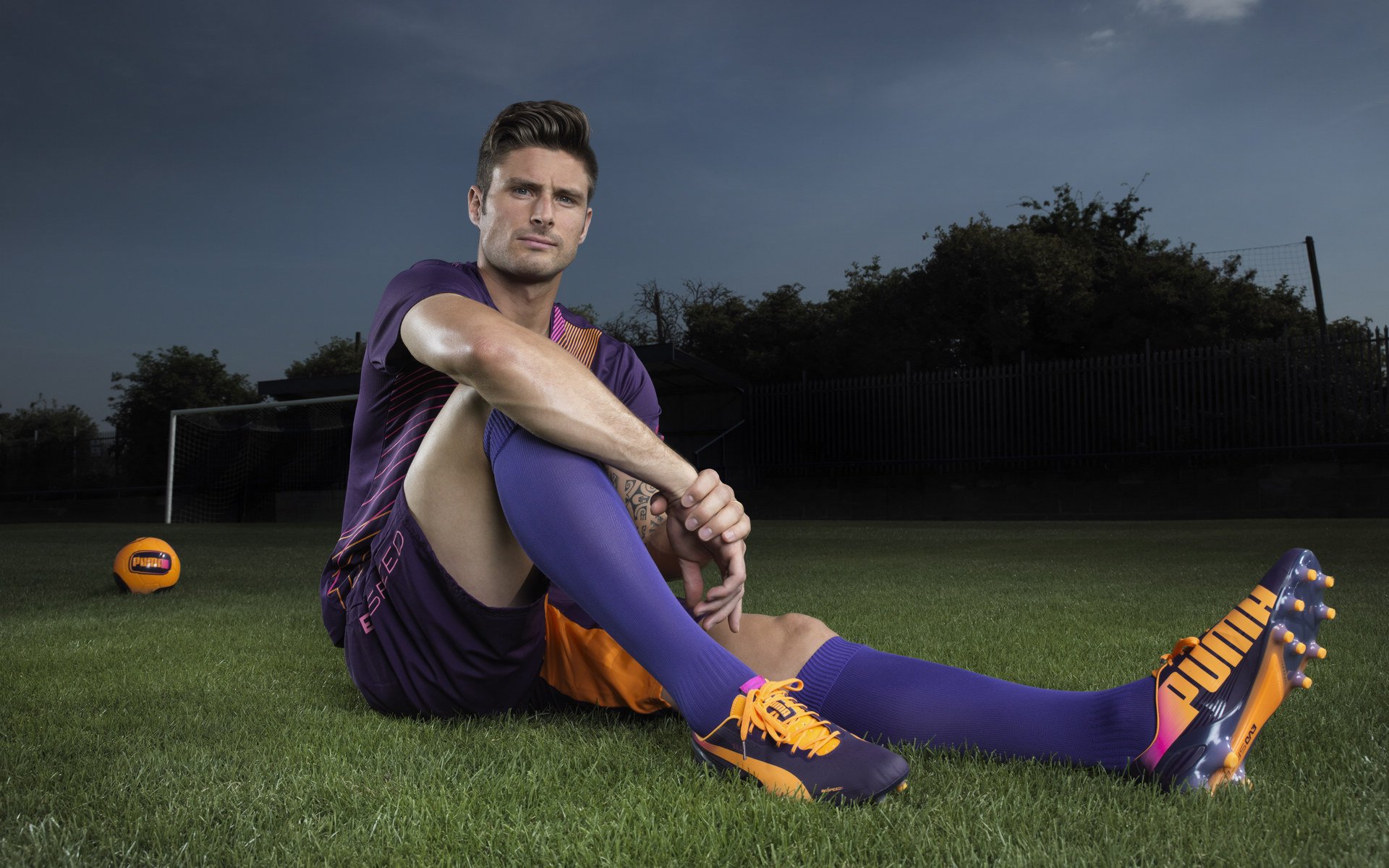 范戴克跨界接管F1揭幕战?不,是英格兰用足球智慧稳稳拿下韩国